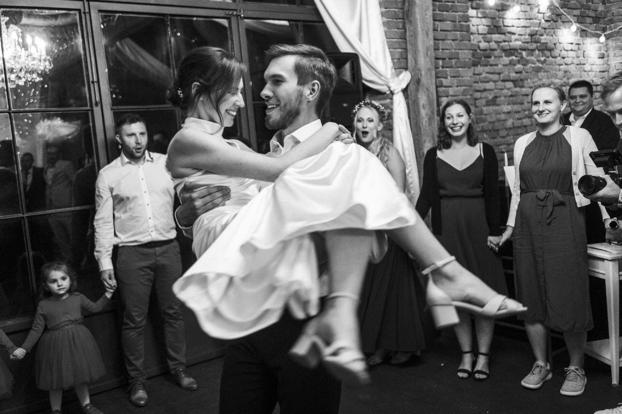 Svatební fotograf Praha cena